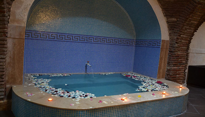 معروف ترین و زیبا ترین حمام های سولفور گرجستان حمام اربیلیانی